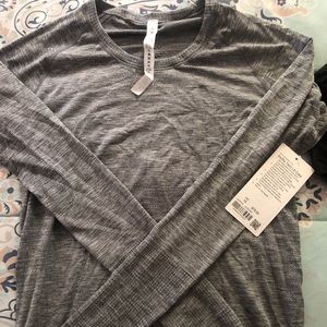 NWT lululemon size 10 LS Swiftly Tech
